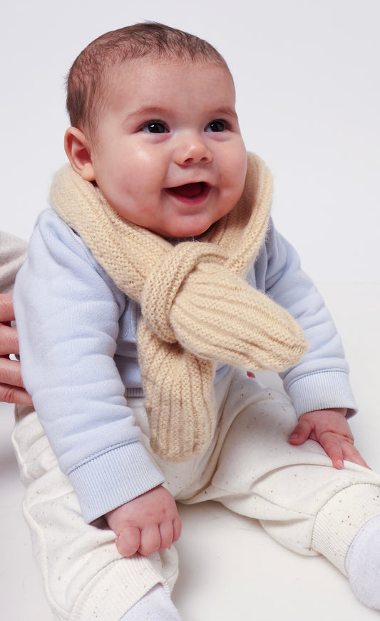 Yarn Winter Scarf - White